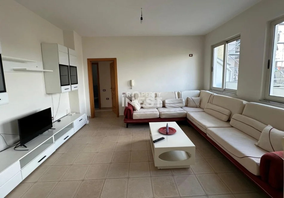 Tirane, shitet apartament 2+1 Kati 4, 97 m² 170.000 € (Komuna Parisit)