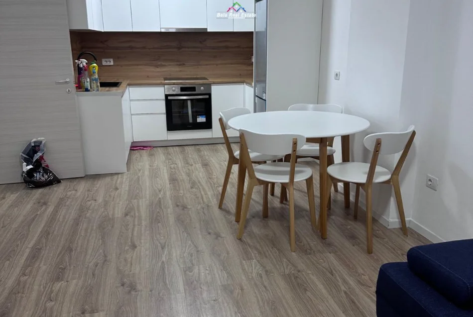 Tirane, jepet me qera apartament 1+1 Kati 1, 70 m² 600 € (Rruga Dritan hoxha)