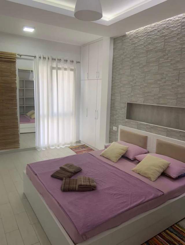 Tirane, jepet me qera apartament 2+1+BLK Kati 4, 98 m² 600 Euro (Don Bosko)
