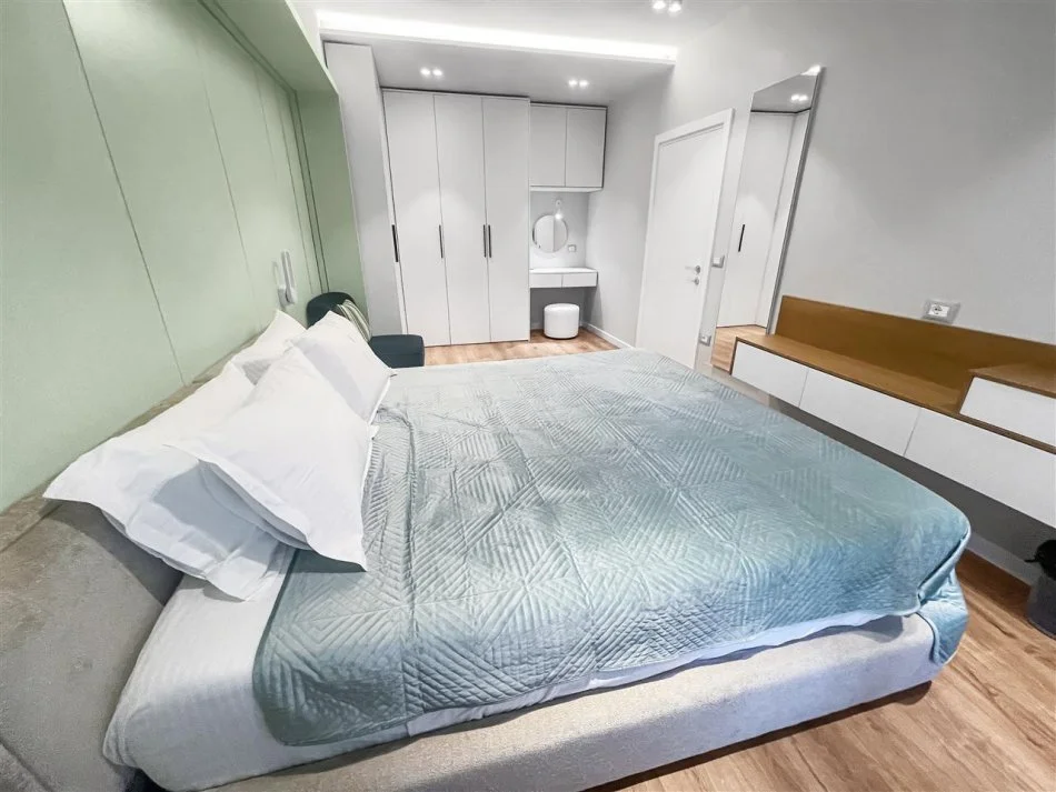 Tirane, jepet me qera apartament 1+1+Ballkon , 71 m² 1.100 € 