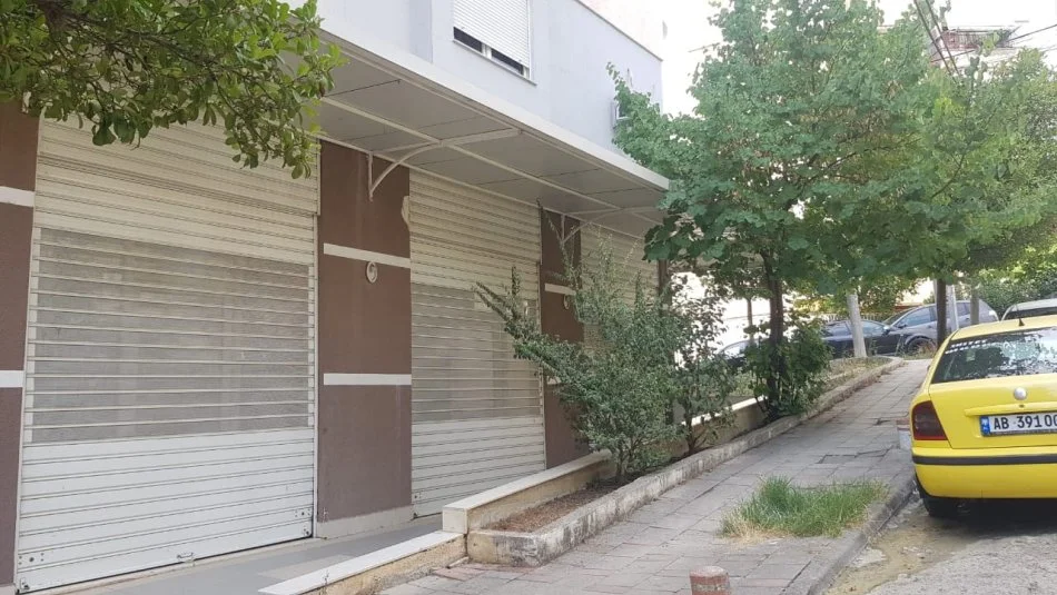 Tirane, shitet dyqan Kati 0, 65 m² 145.000 € (Rr. Idriz Dollaku)