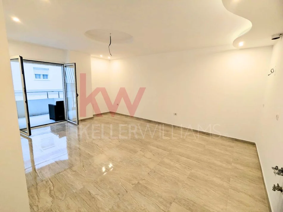 Vlore, shitet apartament 2+1 , 110 m² 225.000 € 