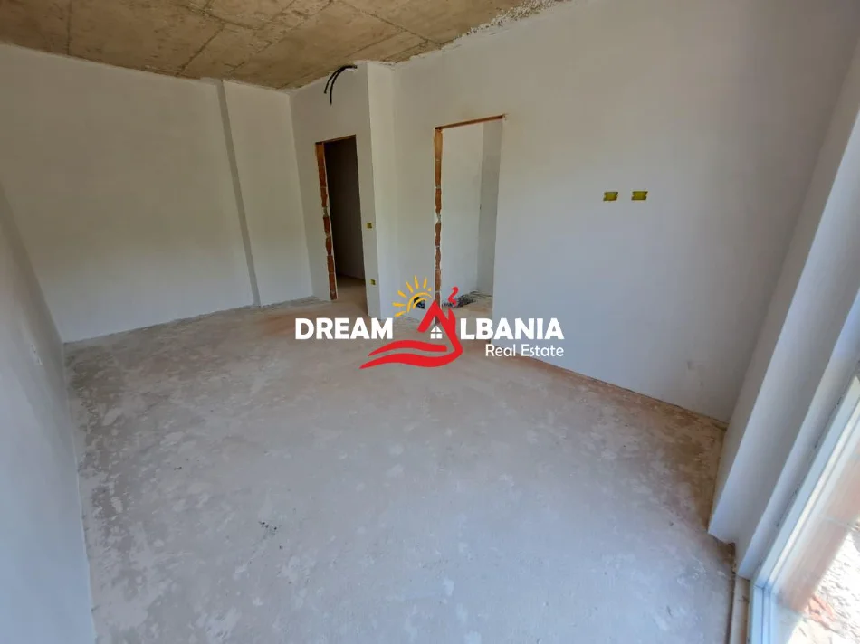 Tirane, shitet apartament duplex Dublex Kati 6, 234 m² 402.000 € (Liqeni i Thate)