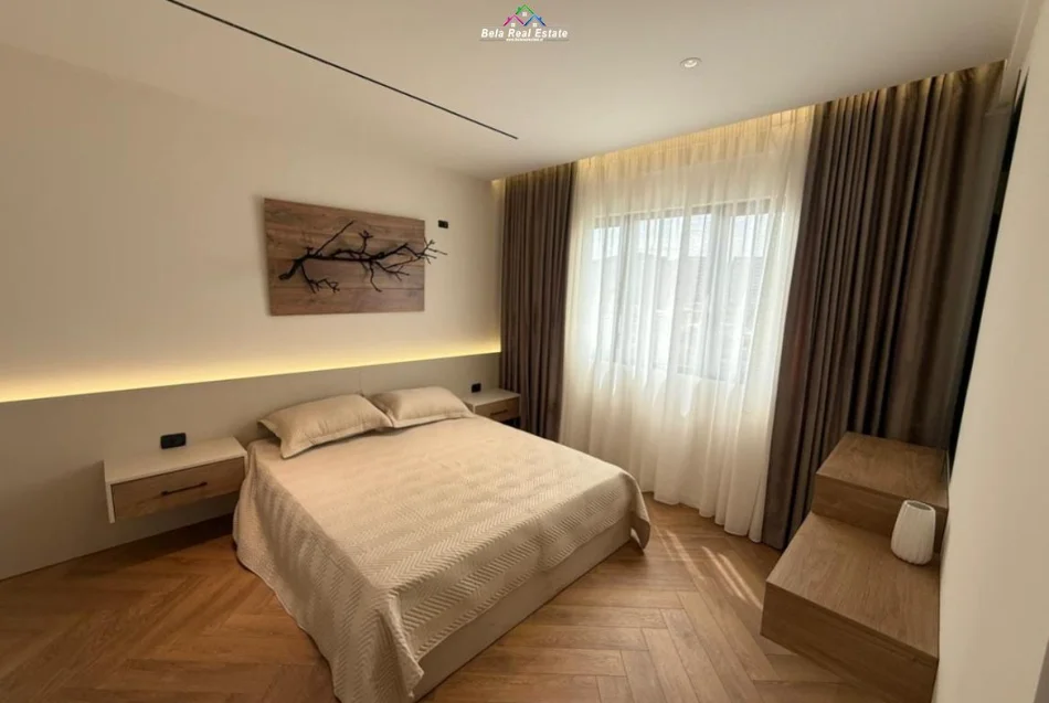 Tirane, shes apartament 2+1 Kati 7, 101 m² 265.000 € (pallati me shigjeta)