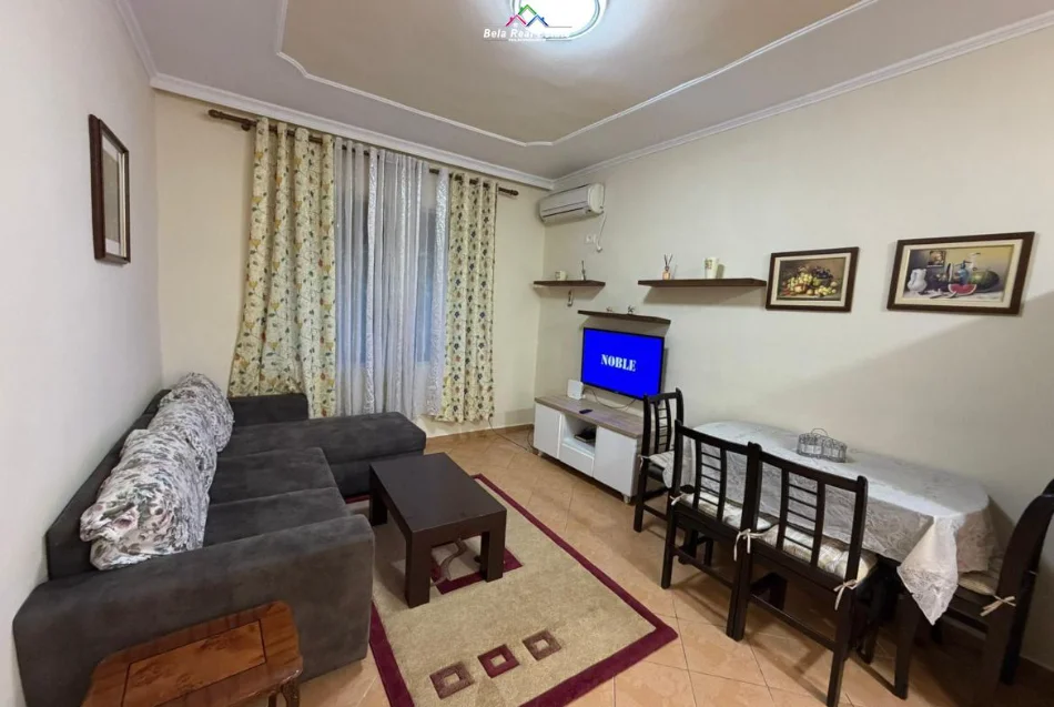 Shqiperi, jepet me qera apartament 1+1 Kati 4, 60 m² 500 € (ish restorant durresi)