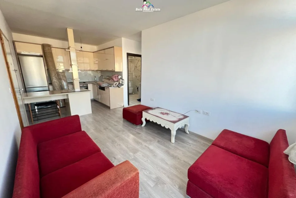 Tirane, jepet me qera apartament 1+1+Ballkon Kati 6, 65 m² 650 € (vasil shanto)