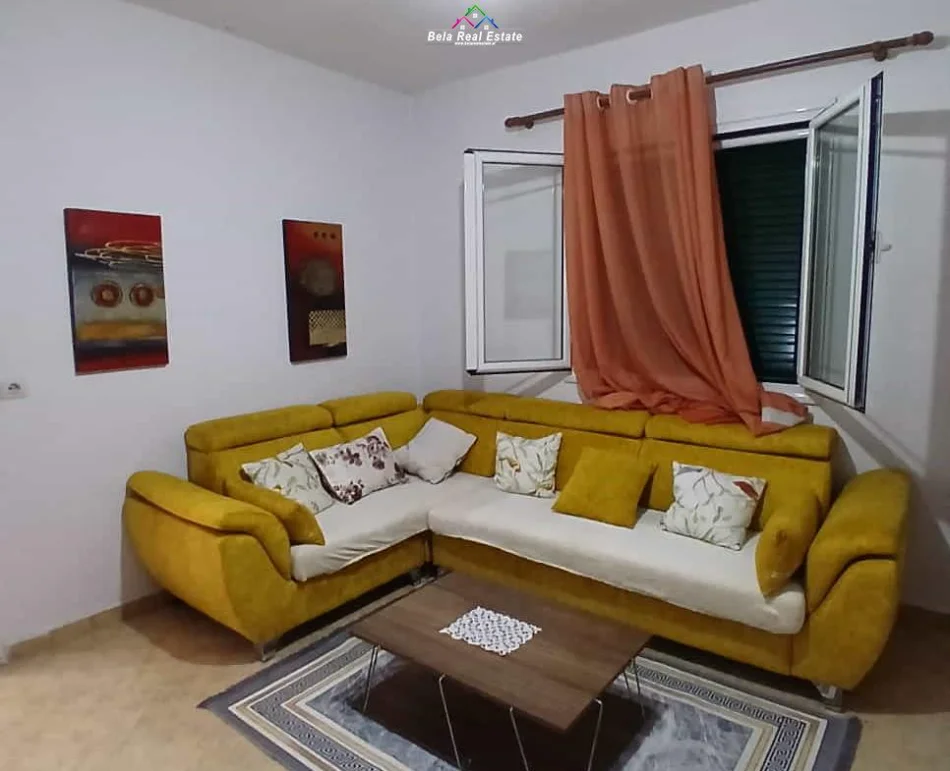 Tirane, jepet me qera Vile 2+1 Kati 1, 100 m² 520 € (kamez)