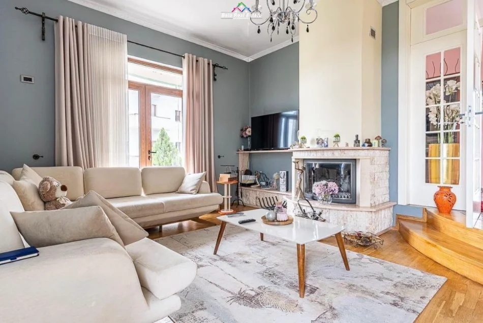Tirane, jepet me qera Vile 3 Katshe , 440 m² 2.300 € (shkoze)