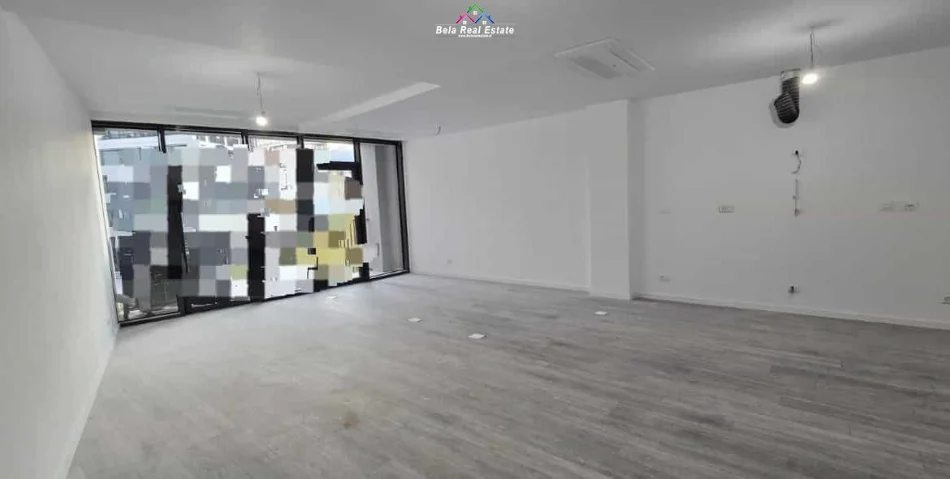 Tirane, jepet me qera zyre Kati 1, 86 m² 1.500 € (lake view)