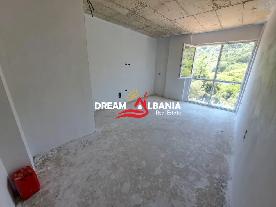 Tirane, shitet apartament duplex Dublex Kati 6, 234 m² 402.000 € (Liqeni i Thate)