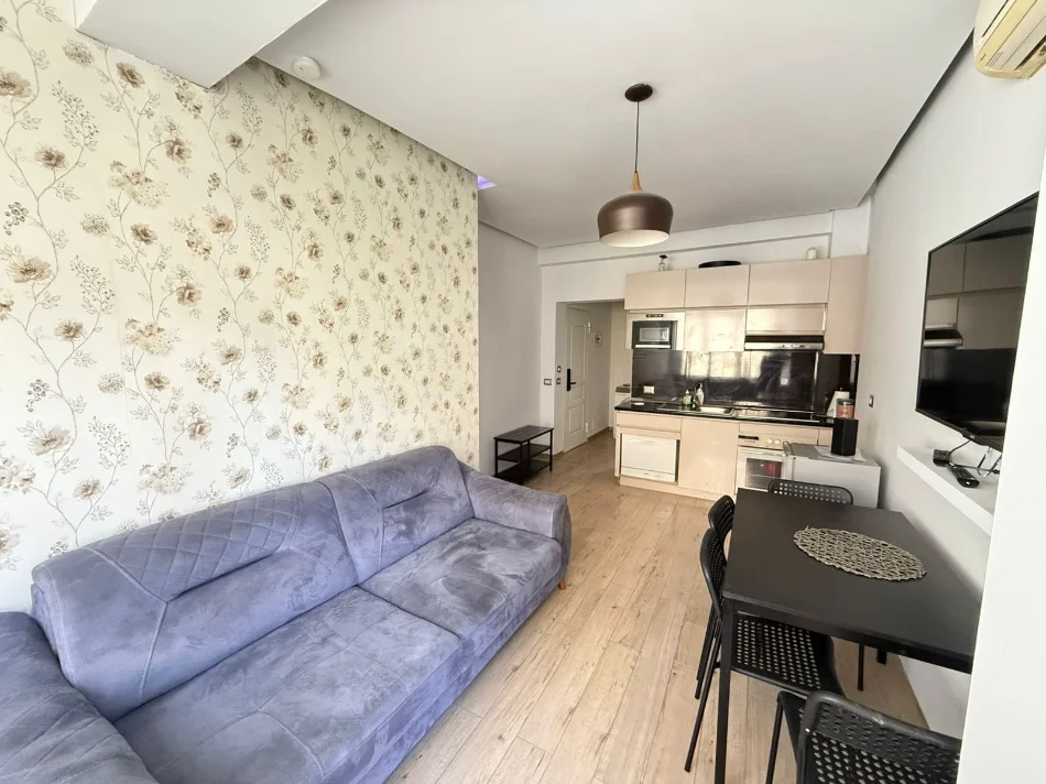 Tirane, jepet me qera garsonier 1+1 Kati 3, 64 m² 600 € (Rruga e Barrikadave)