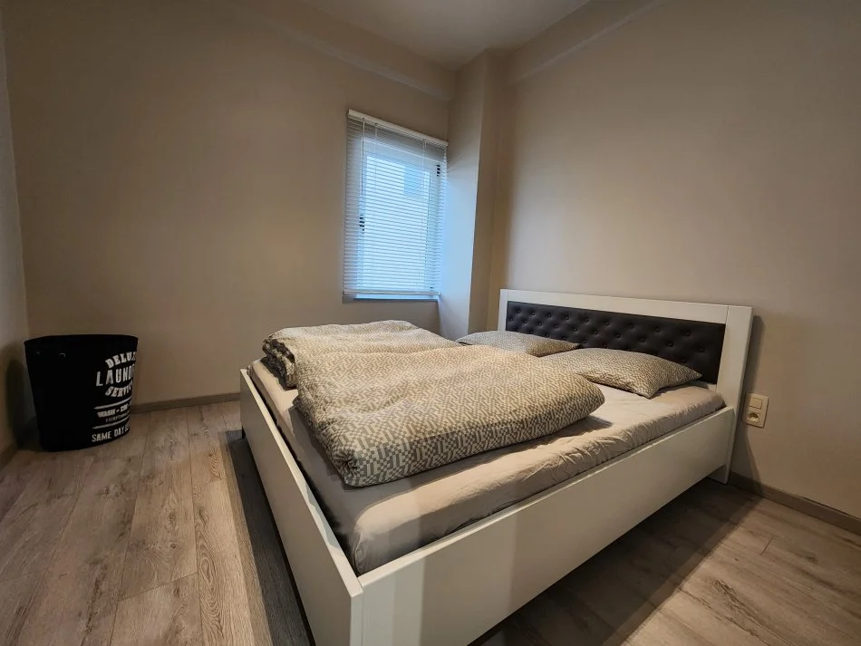 Jepet me Qira: 1+1+ Ballkon || 📍 Liqeni Artificial, Vija e Pare Pallati Swan || 650 euro/ muaj