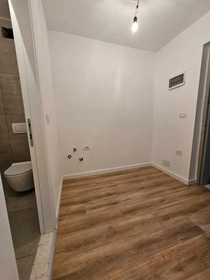 APARTAMENT NE SHITJE : 1+1 📍Mozaiku i Tiranes || Kt.5 - (98,000€) - Sp.45m² - 100% e Re✨