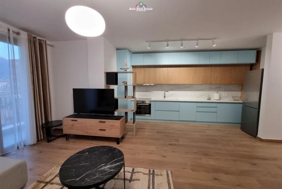 Tirane, jepet me qera apartament 2+1 Kati 8, 100 m² 800 € (qsut)
