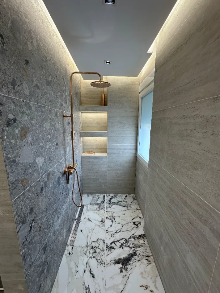 Tirane, jepet me qera apartament 2+1 Kati 2, 107 m² 1.000 € (don bosko)