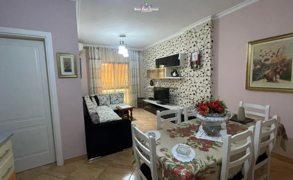 Tirane, jepet me qera apartament 2+1 Kati 4, 100 m² 520 € (Sokrat Miho)