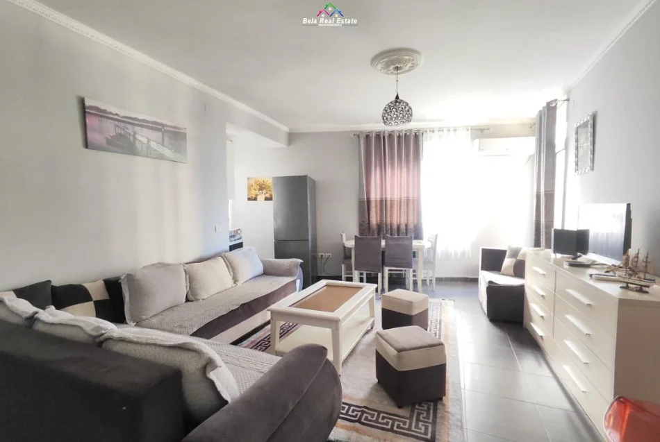 Tirane, jepet me qera apartament 1+1 Kati 3, 65 m² 470 € (Astir)