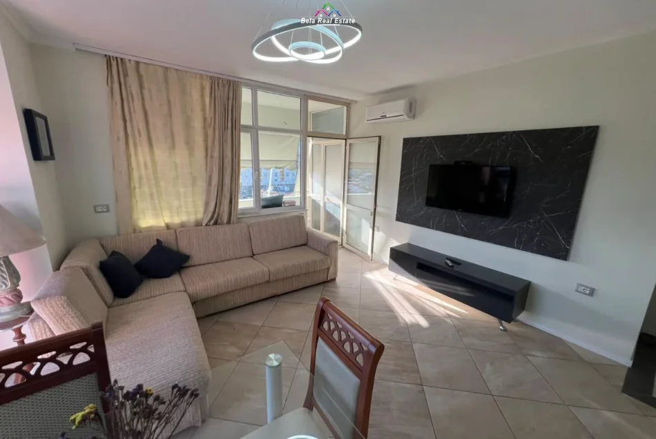 Tirane, jepet me qera apartament 1+1 Kati 4, 70 m² 530 € (Rruga Dritan Hoxha)