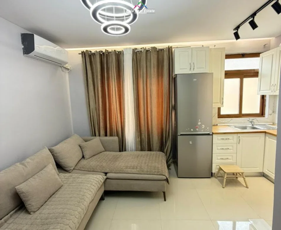 Tirane, jepet me qera apartament 1+1+Ballkon Kati 3, 60 m² 520 € (21 dhjetori)