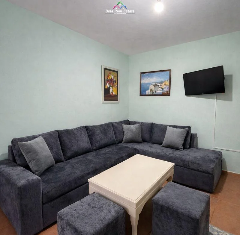 Tirane, jepet me qera apartament 1+1+Ballkon Kati 2, 65 m² 700 € (rruga e durresit)