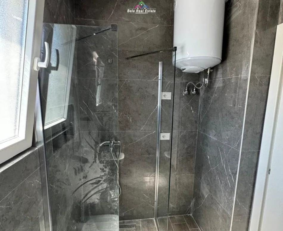 Tirane, shitet apartament 2+1 Kati 3, 152 m² 286.000 € (erzen lita)