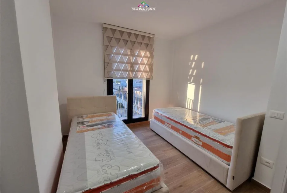 Tirane, jepet me qera apartament 2+1 Kati 8, 100 m² 800 € (qsut)