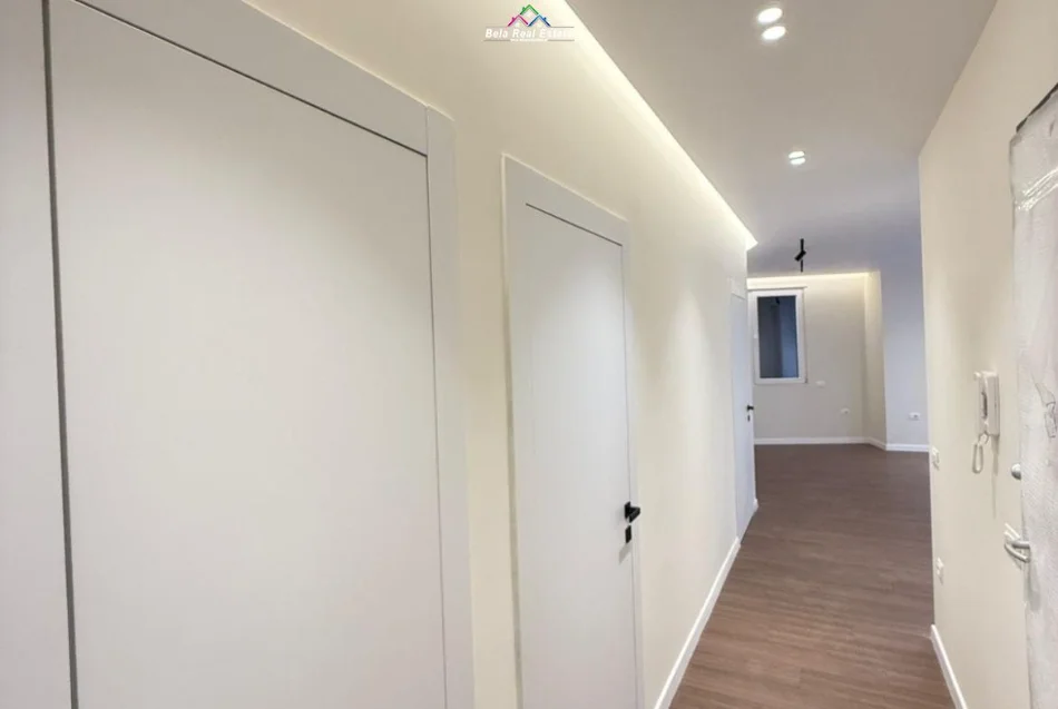 Tirane, shes apartament 2+1 Kati 5, 79 m² 196.000 € (rrethi shkozes)