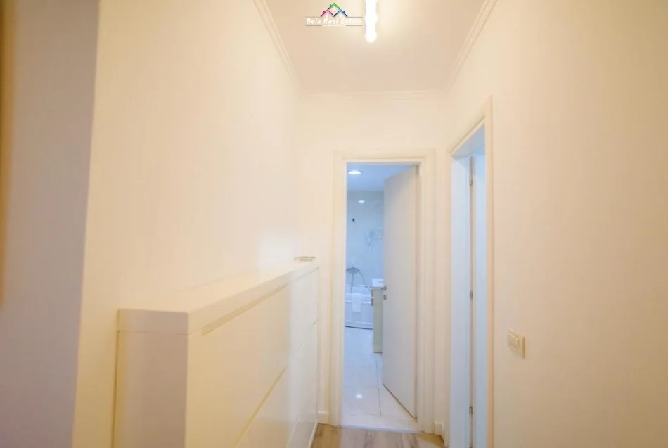 Tirane, jepet me qera apartament Kati 5, 105 m² 900 € (BRRYLI)