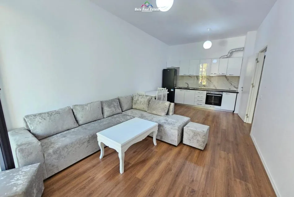 Tirane, jepet me qera apartament 1+1+Ballkon Kati 2, 65 m² 500 € (Kompleksi ASL 2)