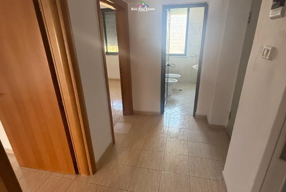 Tirane, shes apartament 2+1 Kati 1, 56 m² 164.800 € (rryli)