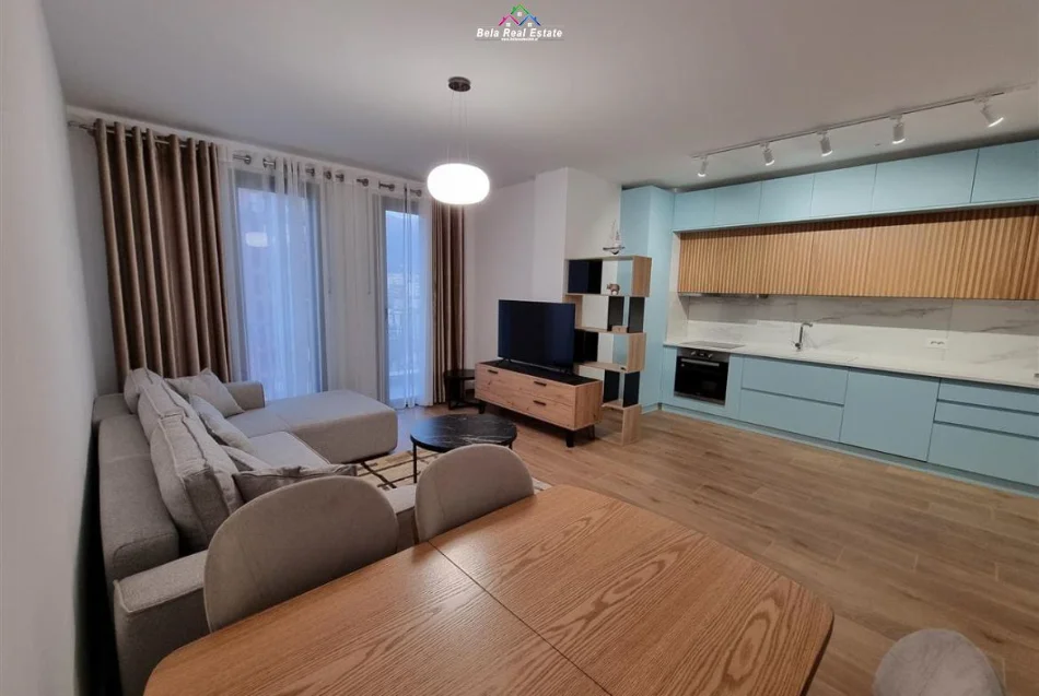 Tirane, jepet me qera apartament 2+1 Kati 8, 100 m² 800 € (qsut)