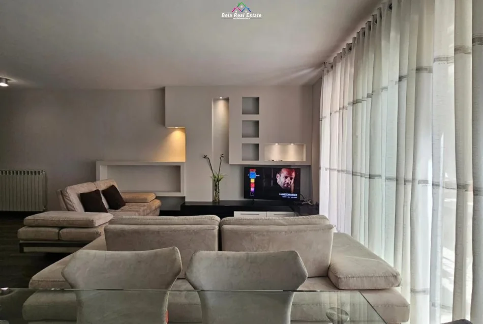 Tirane, jepet me qera apartament 2+1 Kati 1, 128 m² 1.000 € (komuna e parisit)
