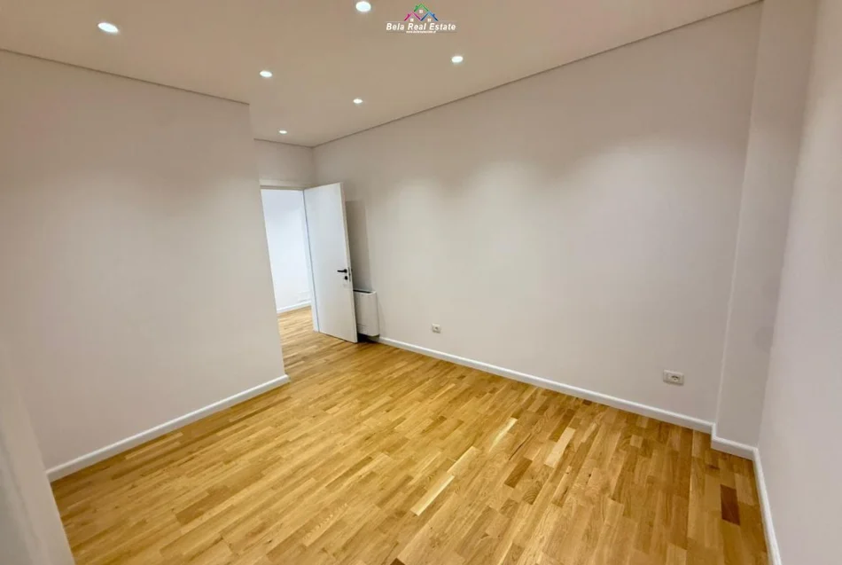 Tirane, jepet me qera Vile 2 Katshe Kati 2, 290 m² 3.200 € (teg)