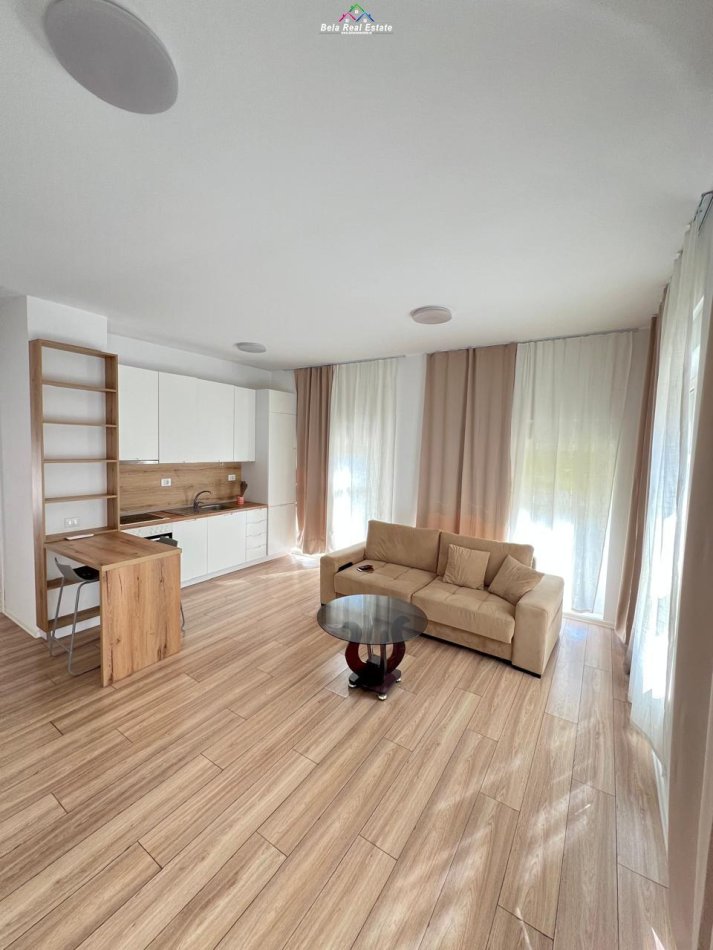 Tirane, jepet me qera apartament 2+1 Kati 4, 90 m² 500 € (ali demi)