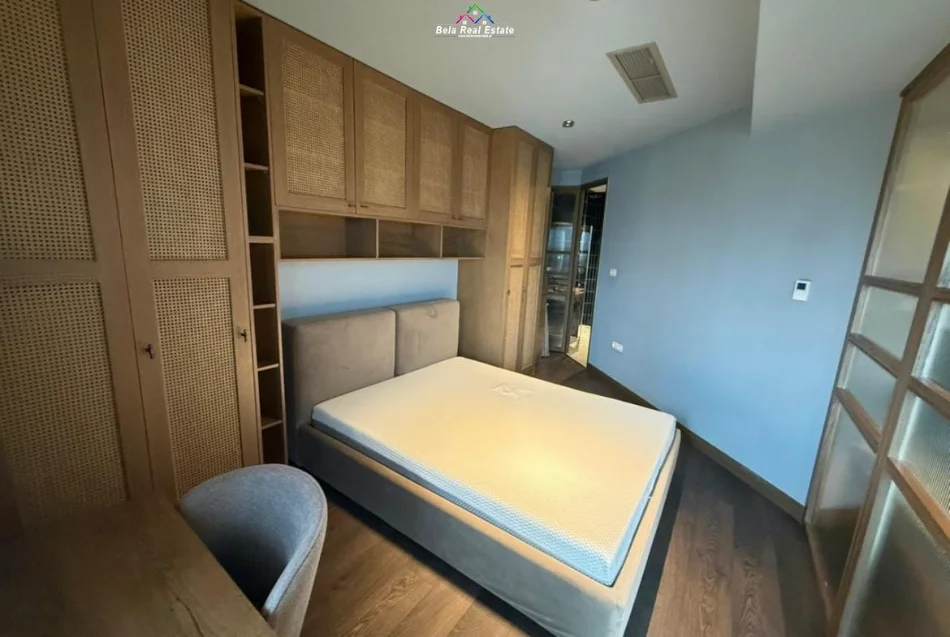 Tirane, jepet me qera apartament 1+1+Ballkon Kati 9, 75 m² 1.000 € (rruga e kavajes)