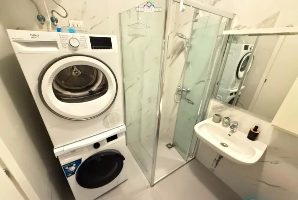 Tirane, jap me qera apartament 2+1 Kati 2, 116 m² 1.500 € (rruga barrikadave)