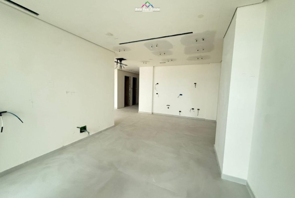 Tirane, jepet me qera apartament 1+1 , 110 m² 2.000 € (Rruga e Elbasanit)