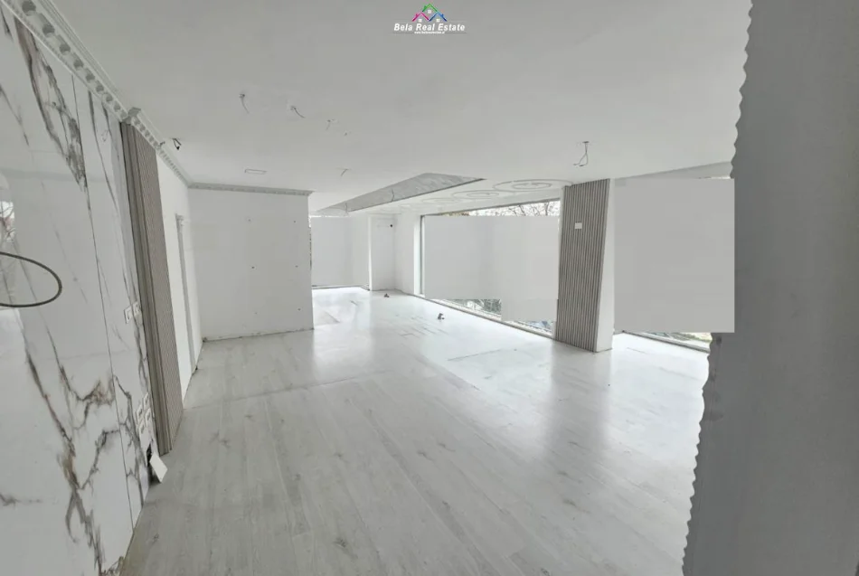 Tirane, shes zyre Kati 2, 72 m² 260.000 € (21 dhjetori)