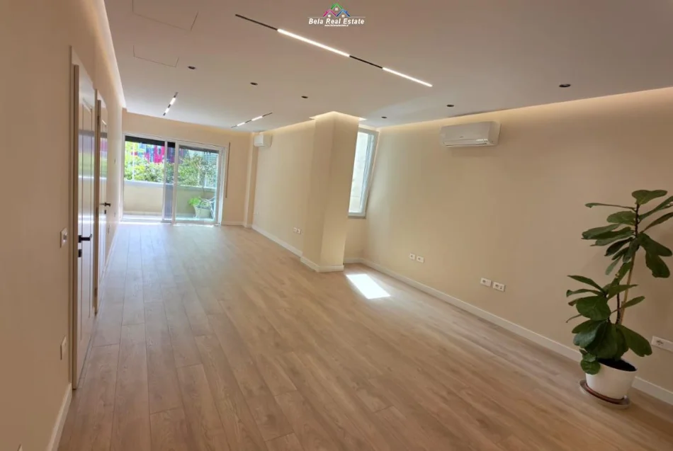 Tirane, jepet me qera ambjent biznesi Kati 3, 131 m² 2.640 € (rruga e elbasanit)