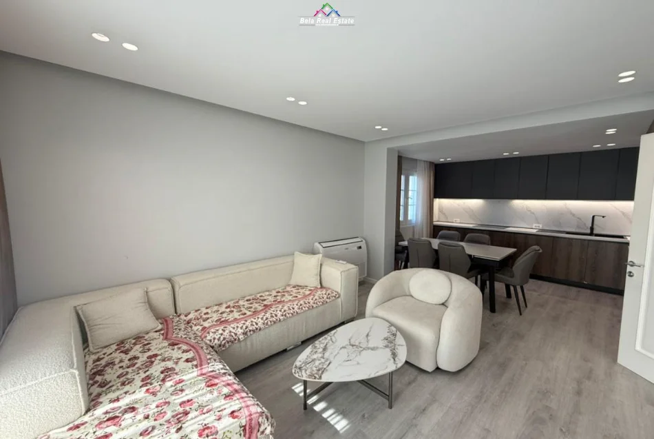Tirane, jepet me qera Vile 3 Katshe , 420 m² 3.500 € (rruga elbasanit)