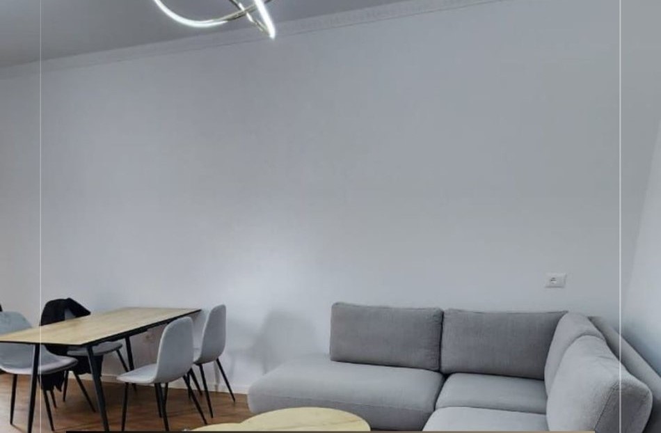Tirane, jepet me qera apartament 2+1 Kati 4, 81 m² 750 € (Pranë Medresesë, Rruga e DIbrës, Tiranë, TT 1952)
