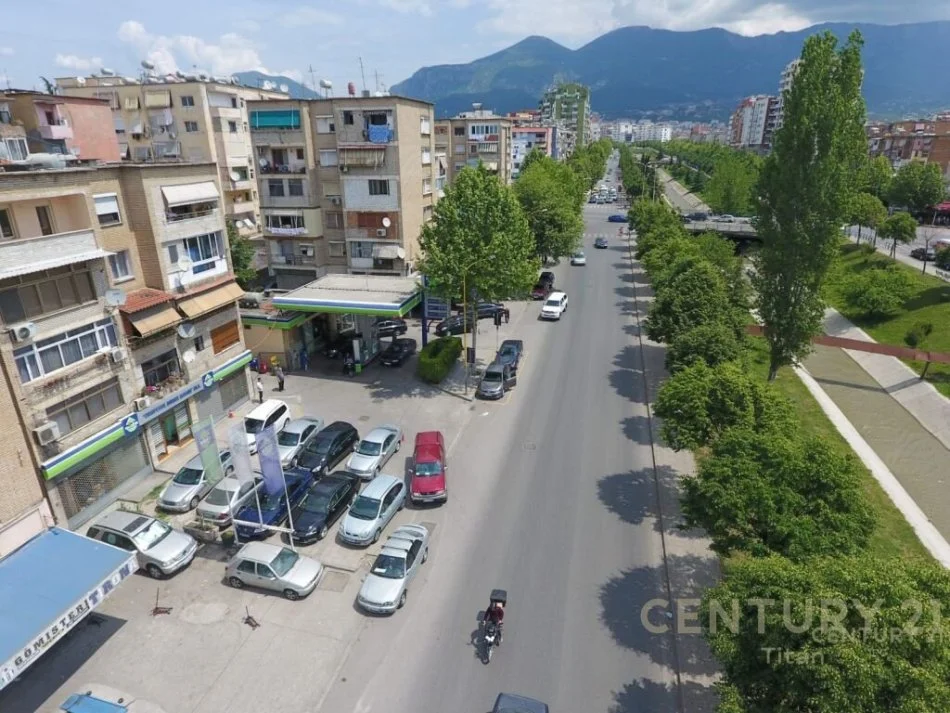 Tirane, shes apartament 1+1 Kati 1, 59 m² 88.050 € (Brrylit)