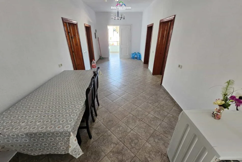 Tirane, jepet me qera Vile 1+1 Kati 2, 100 m² 470 € (qytet studenti)
