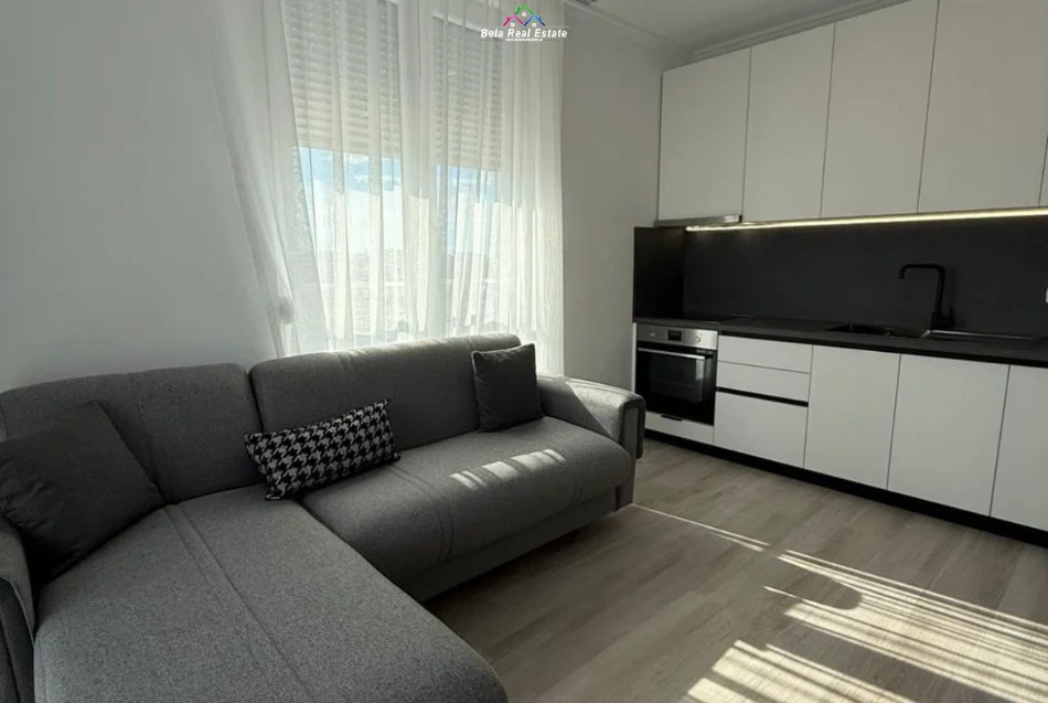 Tirane, jepet me qera apartament 2+1+Ballkon Kati 6, 80 m² 780 € (Jordan Misja)