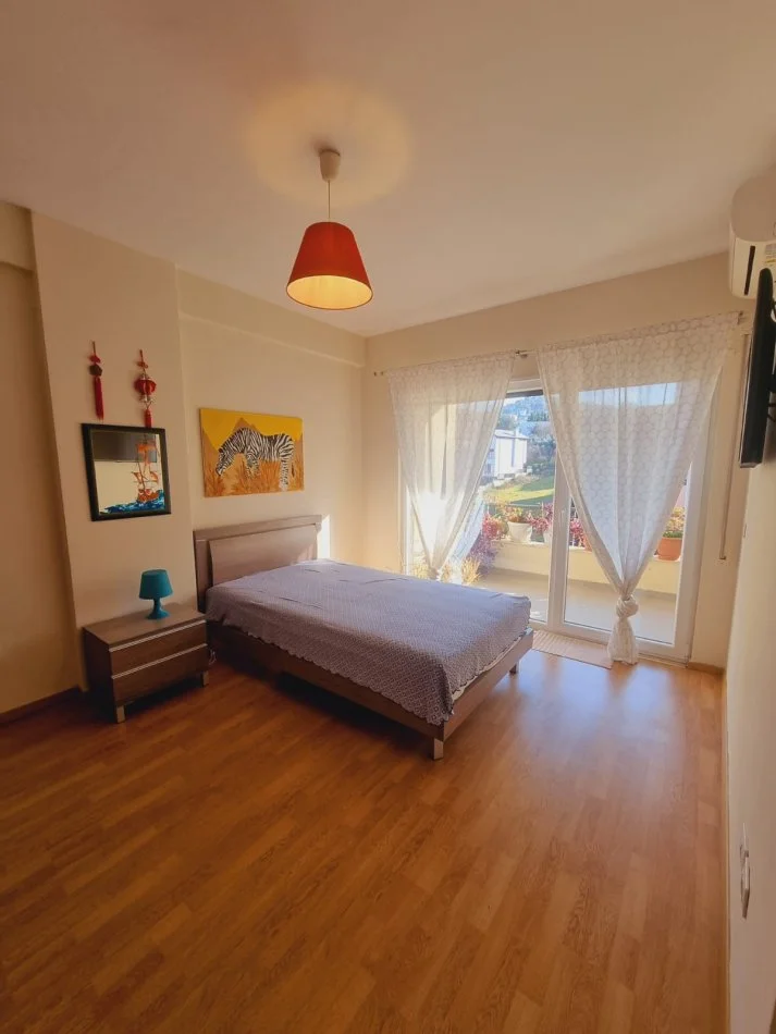 Tirane, shitet apartament 3+1+Aneks+Ballkon Kati 4, 121 m² 250.000 €