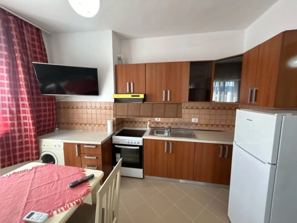 Tirane, jepet me qera apartament 2+1 Kati 10, 65 m² 480 € (Don bosko)