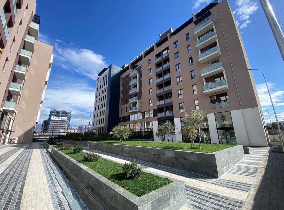 Tirane, shitet apartament 3+1+Ballkon Kati 1, 118 m² 155.000 € (29 nentori)