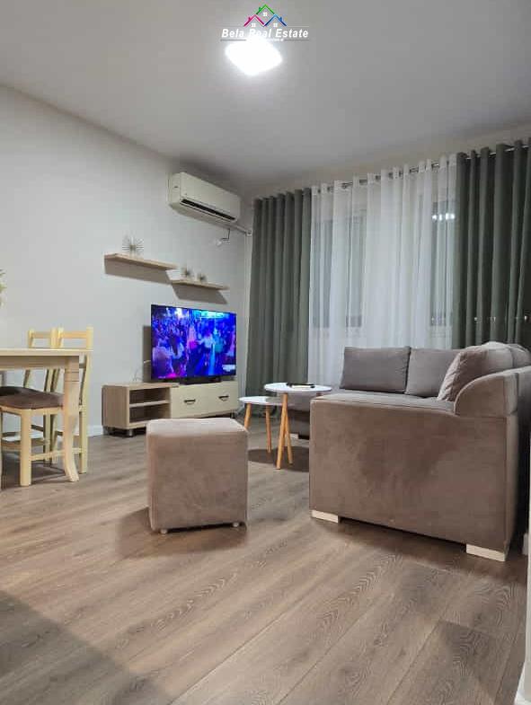 Tirane, jepet me qera apartament 1+1 Kati 2, 65 m² 600 € (prane gjimnazit Besnik Sykja)