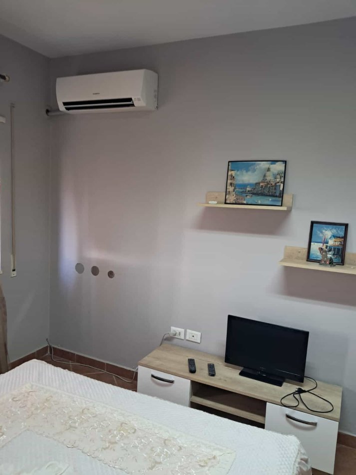 Tirane, jepet me qera garsonier 1+1 Kati 3, 35 m² 500 € (Myslym shyr)