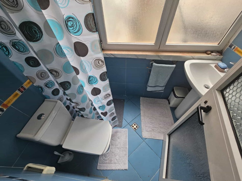 Tirane, jepet me qera apartament 1+1 Kati 2, 60 m² 600 € (Qender)